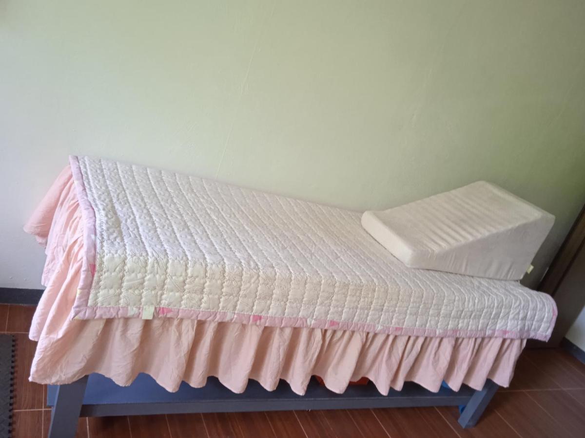 Clarin  Sarah'S Garden Bnb & Spa Bed & Breakfast エクステリア 写真