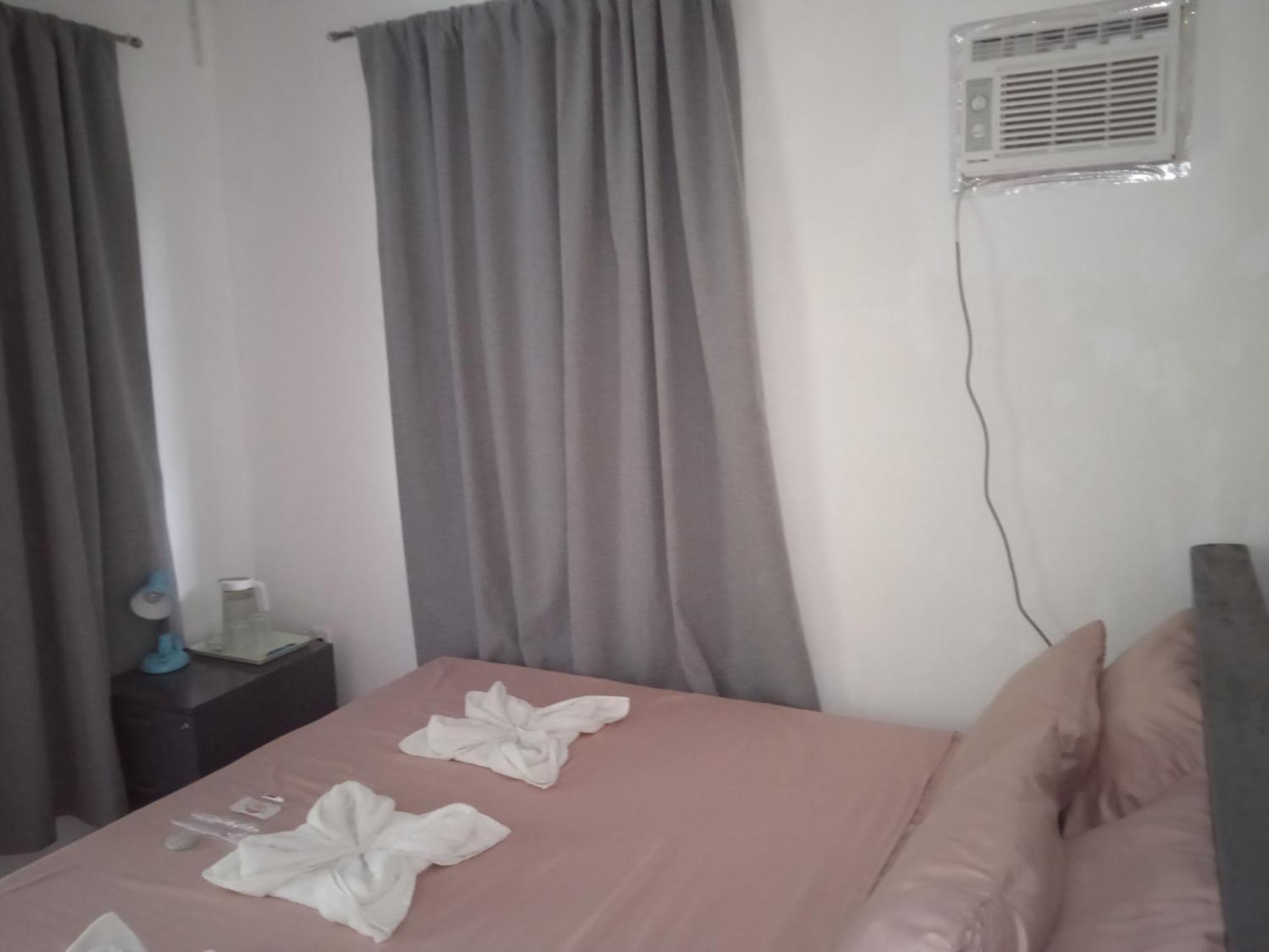 Clarin  Sarah'S Garden Bnb & Spa Bed & Breakfast エクステリア 写真